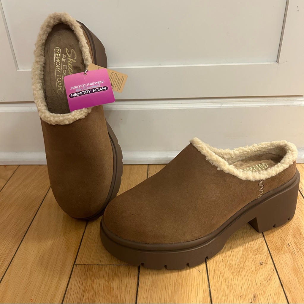 Skechers Women’s Memory Foam Tan Suede Clogs With Cozy Lining